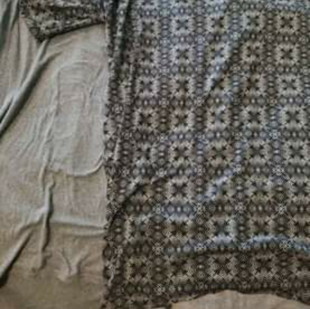 Lularoe - Picture 2 of 2